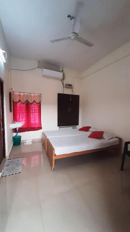 Zaina Tourist Home Kollam Exterior foto
