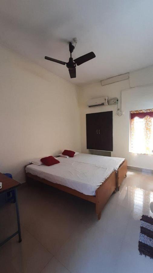 Zaina Tourist Home Kollam Exterior foto