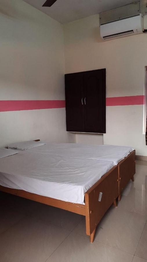 Zaina Tourist Home Kollam Exterior foto